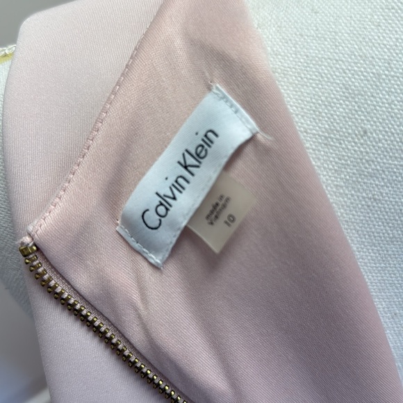 Calvin Klein suba sheath dress, size 10, super cute on, worn once - Picture 4 of 5